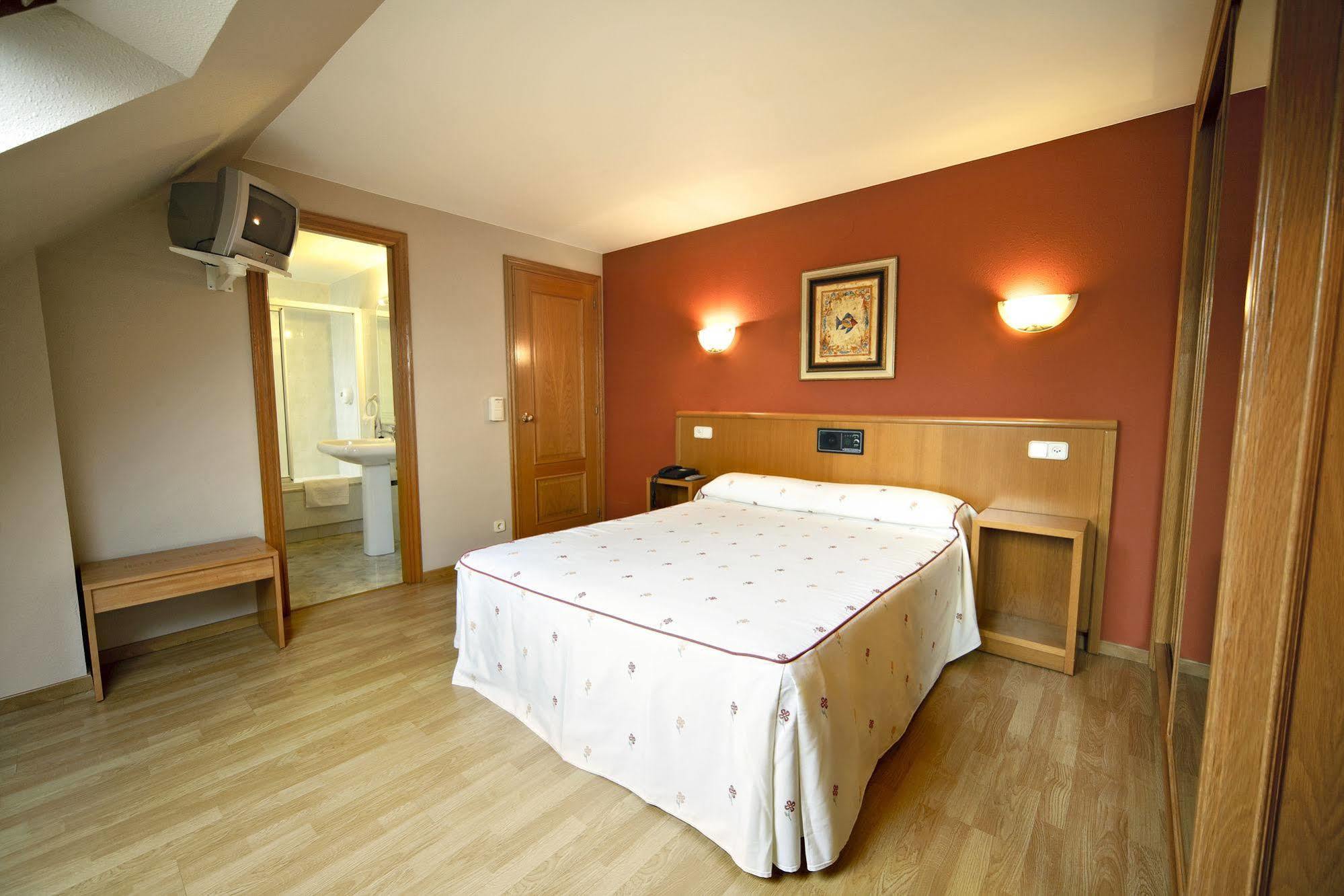 Hotel Europa Артеіксо Екстер'єр фото